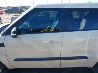 2013 Kia Soul + with VIN KNDJT2A69D7547484, listed as a IAAI auction lot 41426483 with 135,007 mi miles. Bid and sale history available at carsss.com. Image 14.