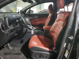 2024 Kia Sportage SX-Prestige z VIN KNDPXCDG5R7137653, wystawiony jako Copart lot #48767675 z przebiegiem 5 894 mil mil oraz Szkoda całkowita • Salvage title. Historia ofert i sprzedaży dostępna na DreamBid. Obrazek 7.