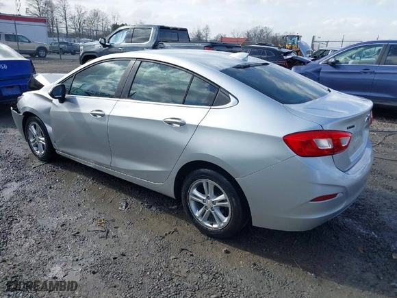 2017 Chevrolet Cruze LT with VIN 1G1BE5SM8H7257409, listed as a IAAI auction lot 41710308 with 90,784 mi miles. Bid and sale history available at carsss.com. Image 3.