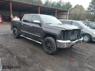 2016 Chevrolet Silverado 1500 LT with VIN 3GCPCREC8GG291138, listed as a IAAI auction lot 41048560 with 152,925 mi miles. Bid and sale history available at carsss.com. Image 1.