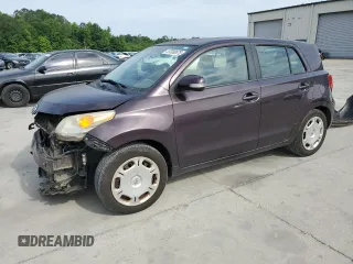 2011 Scion xD z VIN JTKKU4B41B1011289, wystawiony jako Copart lot #57330875 z przebiegiem 79 926 mil mil oraz Szkoda całkowita • Salvage title. Historia ofert i sprzedaży dostępna na DreamBid. Obrazek 1.