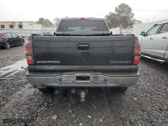 2004 Chevrolet Silverado 2500 Crew Cab LS with VIN 1GCGK23U94F152543, listed as a Copart auction lot 75754554 with NaN miles and Clean Title. Bid and sale history available at carsss.com. Image 6.
