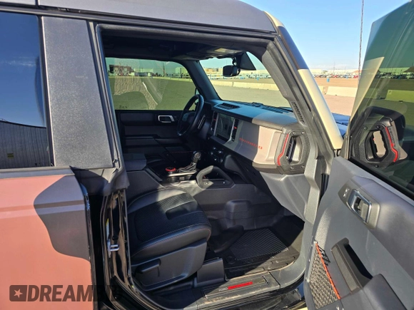 2022 Ford Bronco Raptor with VIN 1FMEE5JR6NLA50100, listed as a Copart auction lot 76635584 with 4,654 mi miles and Salvage Title. Bid and sale history available at carsss.com. Image 5.