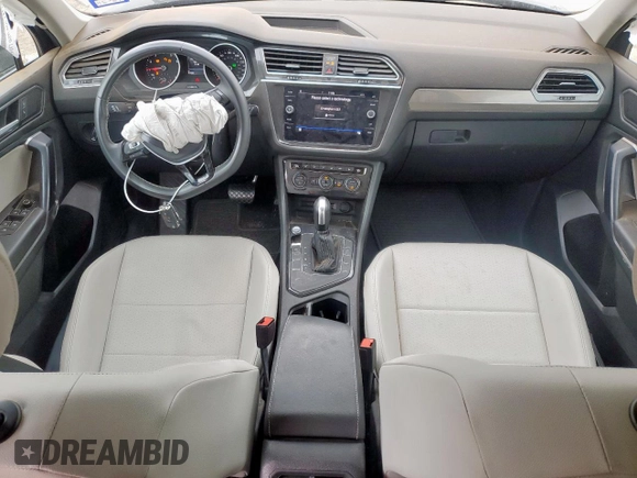 2021 Volkswagen Tiguan SE z VIN 3VV3B7AX8MM024773, wystawiony jako Copart lot #57863475 z przebiegiem 61 533 mil mil oraz Szkoda całkowita • Salvage title. Historia ofert i sprzedaży dostępna na DreamBid. Obrazek 8.