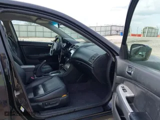 2007 Honda Accord Sdn LX with VIN 1HGCM56417A213487, listed as a IAAI auction lot 41967642 with 140,110 mi miles. Bid and sale history available at carsss.com. Image 5.