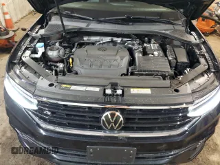 2022 Volkswagen Tiguan SE R-Line Black with VIN 3VV8B7AX8NM102055, listed as a Copart auction lot 47085015 with 20,007 mi miles and Salvage Title. Bid and sale history available at DreamBid. Image 12.