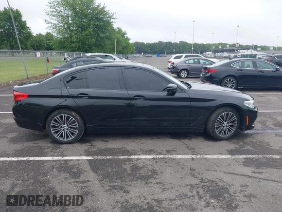 2020 BMW 5 Series 540i xDrive z VIN WBAJS3C09LCD33702, wystawiony jako IAAI lot #42504307 z przebiegiem 79 099 mil mil oraz . Historia ofert i sprzedaży dostępna na DreamBid. Obrazek 13.