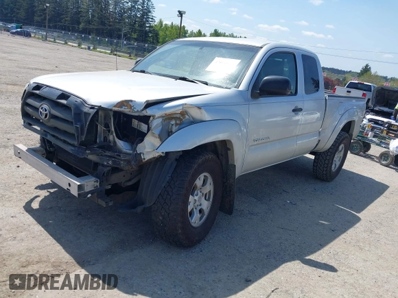 2008 Toyota Tacoma with VIN 5TEUU42N78Z517345, listed as a IAAI auction lot 42036113 with 247,880 mi miles and . Bid and sale history available at carsss.com. Image 18.