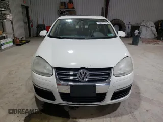 2006 Volkswagen Jetta 2.5L with VIN 3VWSF71K56M621057, listed as a Copart auction lot 45646075 with 198,098 mi miles and Salvage title. Bid and sale history available at DreamBid. Image 5.