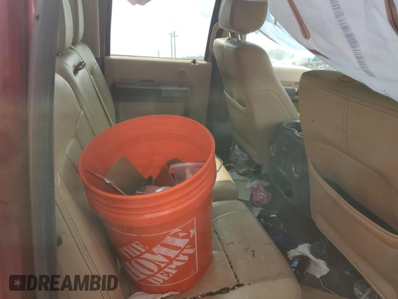 2013 Ford F-350 XL с VIN 1FT8W3CT7DEB72785, выставлен на аукционе Copart как лот 59126895 с пробегом Не указан миль и Списание • Salvage title. История ставок и продаж доступна на DreamBid. Изображение 10.