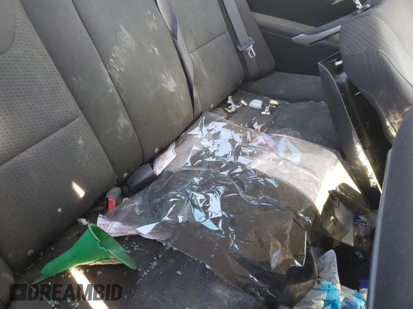 2006 Pontiac G6 1SV z VIN 1G2ZF55B164196954, wystawiony jako Copart lot #52812255 z przebiegiem Nie podano mil oraz Szkoda całkowita • Salvage title. Historia ofert i sprzedaży dostępna na DreamBid. Obrazek 10.
