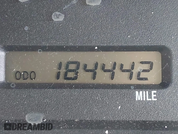 2001 Toyota Avalon XL z VIN 4T1BF28B01U144968, wystawiony jako IAAI lot #41923697 z przebiegiem 184 442 mil mil oraz . Historia ofert i sprzedaży dostępna na DreamBid. Obrazek 7.