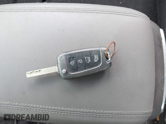 2019 Hyundai Santa Fe SE with VIN 5NMS23ADXKH038506, listed as a IAAI auction lot 42407399 with 54,540 mi miles and . Bid and sale history available at DreamBid. Image 11.