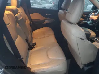 2018 Jeep Cherokee Limited z VIN 1C4PJMDB0JD571030, wystawiony jako Copart lot #84747194 z przebiegiem 76 257 mil mil oraz Szkoda całkowita • Salvage title. Historia ofert i sprzedaży dostępna na DreamBid. Obrazek 11.