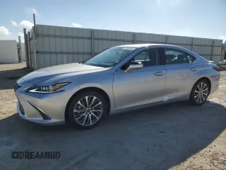 2021 Lexus ES with VIN 58ADA1C16MU006042, listed as a Copart auction lot 42586155 with 9,317 mi miles and Non Repairable. Bid and sale history available at carsss.com. Image 1.