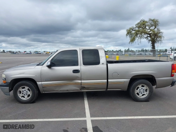 1999 Chevrolet Silverado 1500 LS with VIN 2GCEC19T6X1167722, listed as a IAAI auction lot 41741518 with 319,692 mi miles. Bid and sale history available at carsss.com. Image 14.
