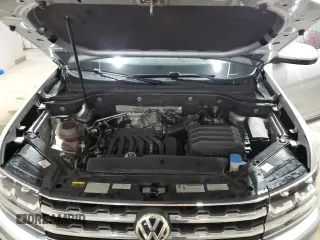 2018 Volkswagen Atlas SEL z VIN 1V2MR2CA8JC575016, wystawiony jako Copart lot #54044235 z przebiegiem 90 455 mil mil oraz Szkoda całkowita • Salvage title. Historia ofert i sprzedaży dostępna na DreamBid. Obrazek 12.