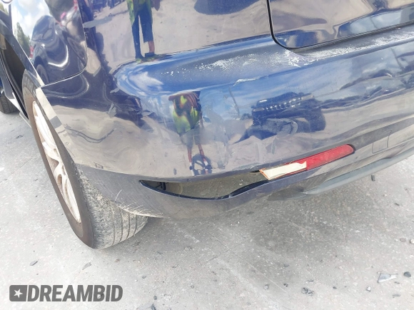 2010 Mazda CX-7 Sport with VIN JM3ER2W5XA0301457, listed as a IAAI auction lot 42257772 with 229,697 mi miles and . Bid and sale history available at DreamBid. Image 13.
