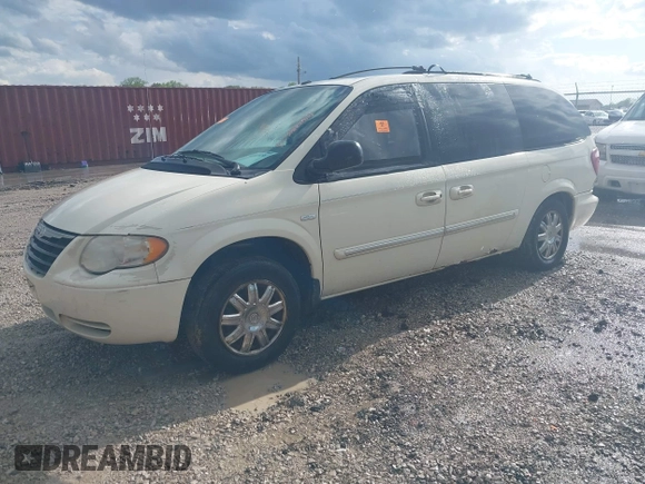 2007 Chrysler Town & Country LWB Touring with VIN 2A4GP54L67R151544, listed as a IAAI auction lot 42027456 with Not Provided miles. Bid and sale history available at carsss.com. Image 2.