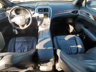 2017 Lincoln MKZ Reserve z VIN 3LN6L5ECXHR624333, wystawiony jako Copart lot #46410065 z przebiegiem 104 092 mil mil oraz Szkoda całkowita • Salvage title. Historia ofert i sprzedaży dostępna na DreamBid. Obrazek 8.
