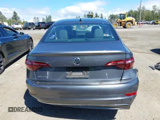 2021 Volkswagen Jetta SEL with VIN 3VWE57BU9MM098736, listed as a IAAI auction lot 42384031 with 28,070 mi miles and . Bid and sale history available at DreamBid. Image 16.