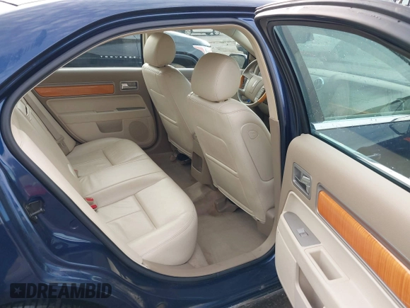 2007 Lincoln MKZ with VIN 3LNHM26T57R647147, listed as a IAAI auction lot 41574855 with 101,202 mi miles. Bid and sale history available at carsss.com. Image 8.
