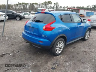 2012 Nissan Juke SL with VIN JN8AF5MV5CT116291, listed as a IAAI auction lot 41325612 with 215,235 mi miles. Bid and sale history available at carsss.com. Image 4.