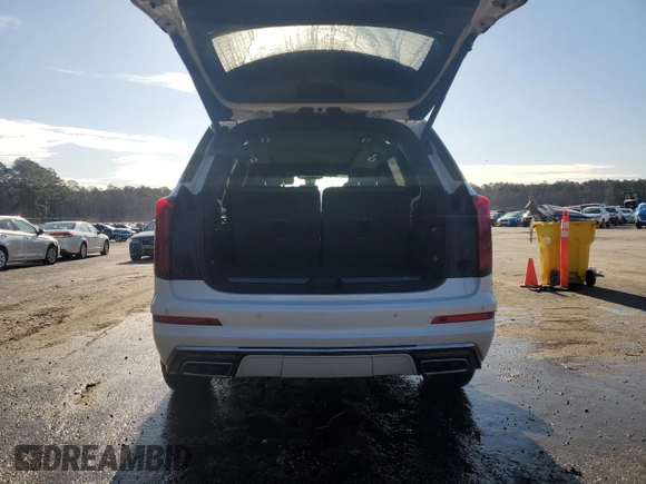 2020 Cadillac XT6 FWD Premium Luxury with VIN 1GYKPCRS5LZ184078, listed as a Copart auction lot 46752465 with 75,599 mi miles and Salvage title. Bid and sale history available at DreamBid. Image 6.