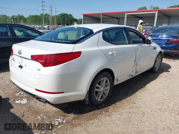 2013 Kia Optima LX with VIN KNAGM4A79D5374408, listed as a IAAI auction lot 42024032 with 109,798 mi miles. Bid and sale history available at carsss.com. Image 4.