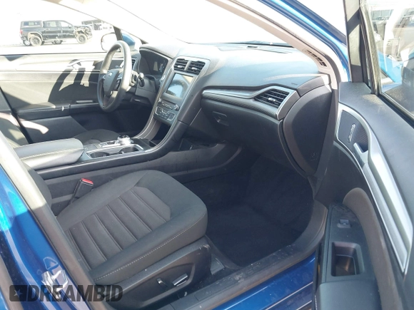 2018 Ford Fusion SE with VIN 3FA6P0HDXJR168152, listed as a IAAI auction lot 41740165 with 129,636 mi miles. Bid and sale history available at carsss.com. Image 5.