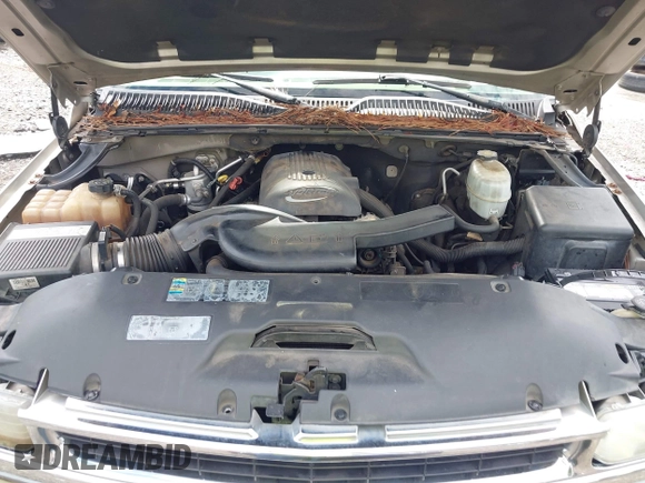 2005 Chevrolet Suburban LT with VIN 3GNEC16Z95G223768, listed as a IAAI auction lot 42389953 with Not provided miles and . Bid and sale history available at DreamBid. Image 10.