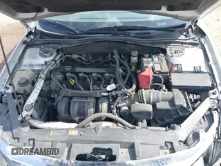 2011 Ford Fusion SE with VIN 3FAHP0HA0BR305471, listed as a IAAI auction lot 42099320 with 175,089 mi miles. Bid and sale history available at carsss.com. Image 10.