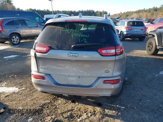 2017 Jeep Cherokee Overland z VIN 1C4PJMJS2HW599477, wystawiony jako IAAI lot #41335748 z przebiegiem 165 330 mil mil oraz . Historia ofert i sprzedaży dostępna na DreamBid. Obrazek 17.