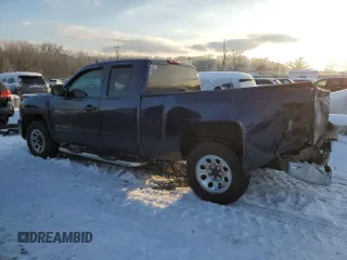 2010 Chevrolet Silverado 1500 LS with VIN 1GCSCREA7AZ180080, listed as a Copart auction lot 87871305 with 279,451 mi miles and Non Repairable. Bid and sale history available at carsss.com. Image 2.