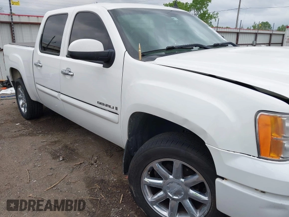 2008 GMC Sierra Denali z VIN 2GTEK638381328517, wystawiony jako IAAI lot #42074746 z przebiegiem 193 833 mil mil oraz . Historia ofert i sprzedaży dostępna na DreamBid. Obrazek 14.