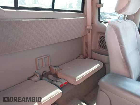 2002 Toyota Tacoma PreRunner с VIN 5TESM92N92Z130226, выставлен на аукционе IAAI как лот 42650412 с пробегом 195 042 миль миль и . История ставок и продаж доступна на DreamBid. Изображение 8.