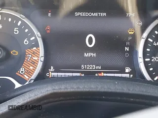 2021 Jeep Renegade Latitude z VIN ZACNJDBB1MPM77865, wystawiony jako IAAI lot #41743614 z przebiegiem 51 223 mil mil oraz . Historia ofert i sprzedaży dostępna na DreamBid. Obrazek 15.