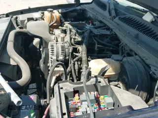 2005 Chevrolet Silverado 1500 LS с VIN 2GCEC19T451384294, выставлен на аукционе IAAI как лот 43294706 с пробегом 157 361 миль миль и . История ставок и продаж доступна на DreamBid. Изображение 12.