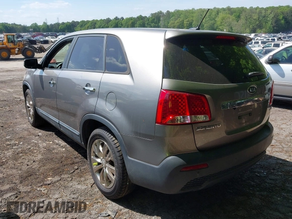 2011 Kia Sorento EX with VIN 5XYKU4A20BG027684, listed as a IAAI auction lot 42094876 with 1 mi miles. Bid and sale history available at carsss.com. Image 3.