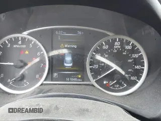 2018 Nissan Sentra SV z VIN 3N1AB7AP2JY240700, wystawiony jako IAAI lot #40207118 z przebiegiem 161 848 mil mil oraz . Historia ofert i sprzedaży dostępna na DreamBid. Obrazek 7.