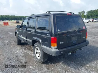 2001 Jeep Cherokee Sport with VIN 1J4FF48S01L623618, listed as a IAAI auction lot 42508808 with Not provided miles and . Bid and sale history available at DreamBid. Image 3.
