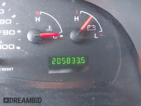 2007 Ford Econoline Cargo Commercial with VIN 1FTNS24WX7DB24757, listed as a IAAI auction lot 41511735 with 205,833 mi miles and . Bid and sale history available at DreamBid. Image 7.