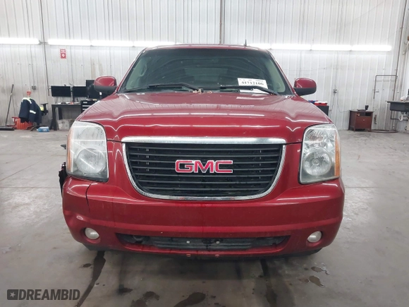 2013 GMC Yukon XL SLT with VIN 1GKS2KE75DR333420, listed as a IAAI auction lot 41712106 with 234,473 mi miles. Bid and sale history available at carsss.com. Image 12.