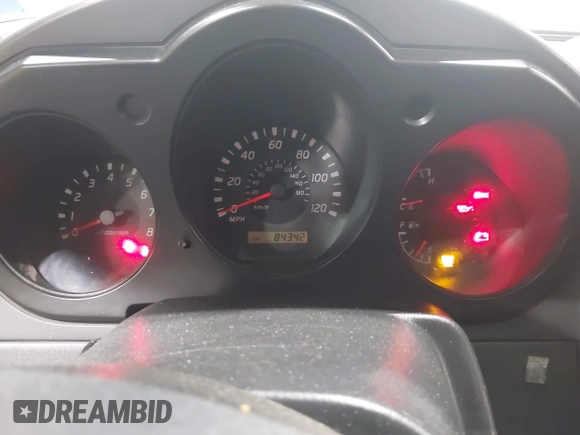 2002 Nissan Xterra XE z VIN 5N1ED28Y12C504702, wystawiony jako IAAI lot #42299150 z przebiegiem 84 342 mil mil oraz . Historia ofert i sprzedaży dostępna na DreamBid. Obrazek 7.