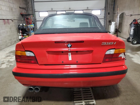 1995 BMW 3 Series 318i z VIN WBABK5322SEC85089, wystawiony jako Copart lot #58808065 z przebiegiem 79 477 mil mil oraz Szkoda całkowita • Salvage title. Historia ofert i sprzedaży dostępna na DreamBid. Obrazek 6.