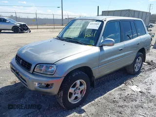 2000 Toyota RAV4 z VIN JT3HP10V2Y7170691, wystawiony jako IAAI lot #41975965 z przebiegiem 167 271 mil mil oraz . Historia ofert i sprzedaży dostępna na DreamBid. Obrazek 2.