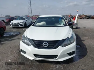 2018 Nissan Altima 2.5 SR with VIN 1N4AL3AP2JC290790, listed as a IAAI auction lot 41759445 with 108,011 mi miles. Bid and sale history available at carsss.com. Image 12.