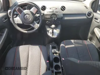 2013 Mazda 2 Touring с VIN JM1DE1LY2D0158632, выставлен на аукционе Copart как лот 57304305 с пробегом 108 128 миль миль и Списание • Salvage title. История ставок и продаж доступна на DreamBid. Изображение 8.