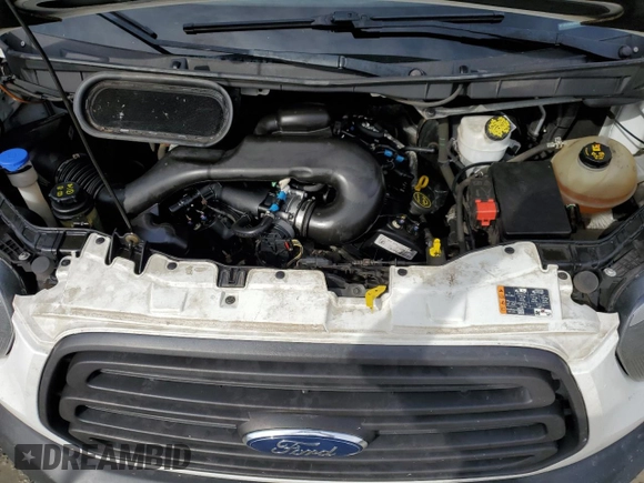2018 Ford Transit with VIN 1FTYR2CM6JKB24072, listed as a Copart auction lot 44672085 with 61,641 mi miles and Clean Title. Bid and sale history available at carsss.com. Image 12.