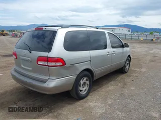 2001 Toyota Sienna LE with VIN 4T3ZF13C91U395004, listed as a IAAI auction lot 42314687 with Not provided miles and . Bid and sale history available at DreamBid. Image 4.